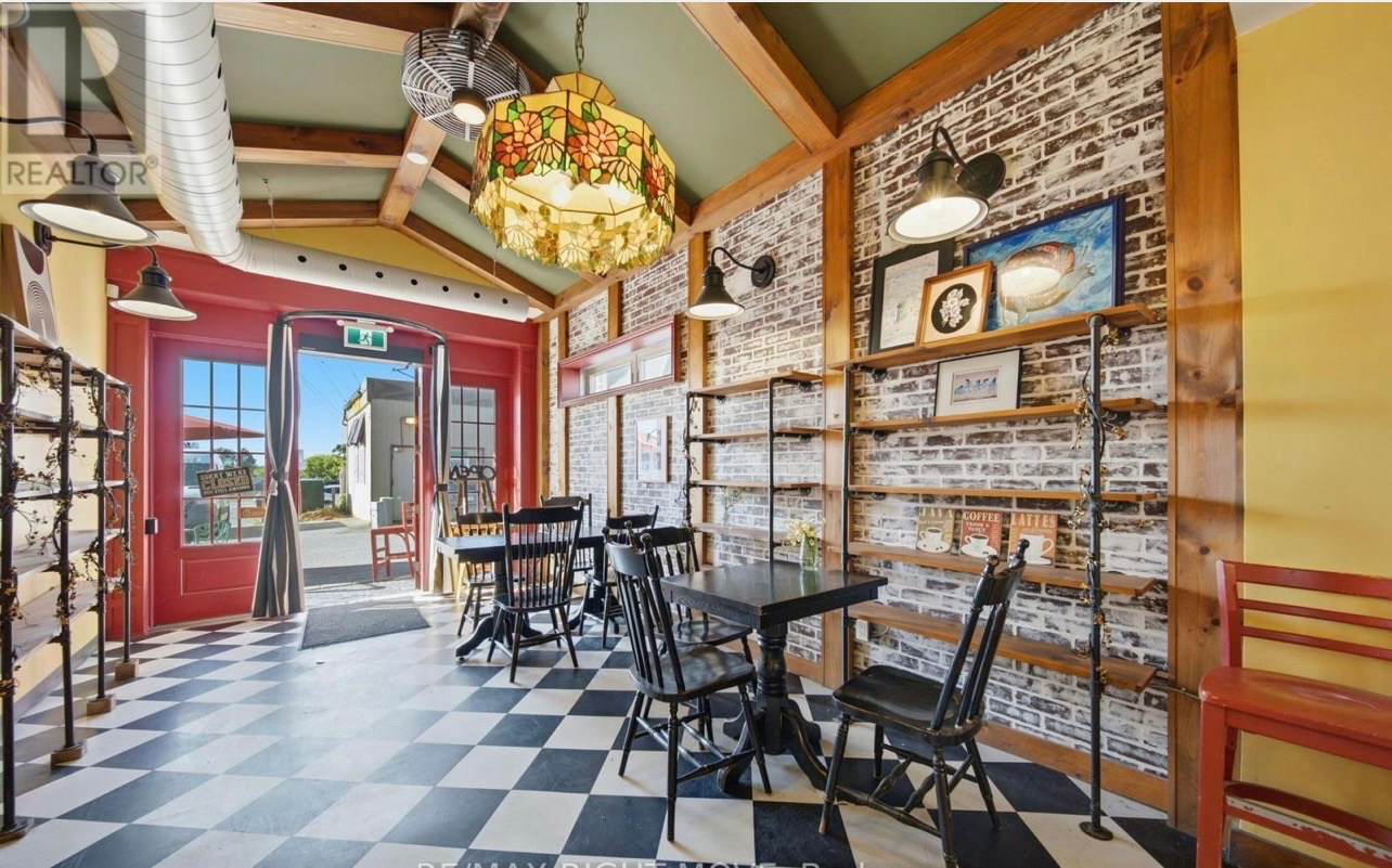 Established Cafe Downtown Orillia photo 3