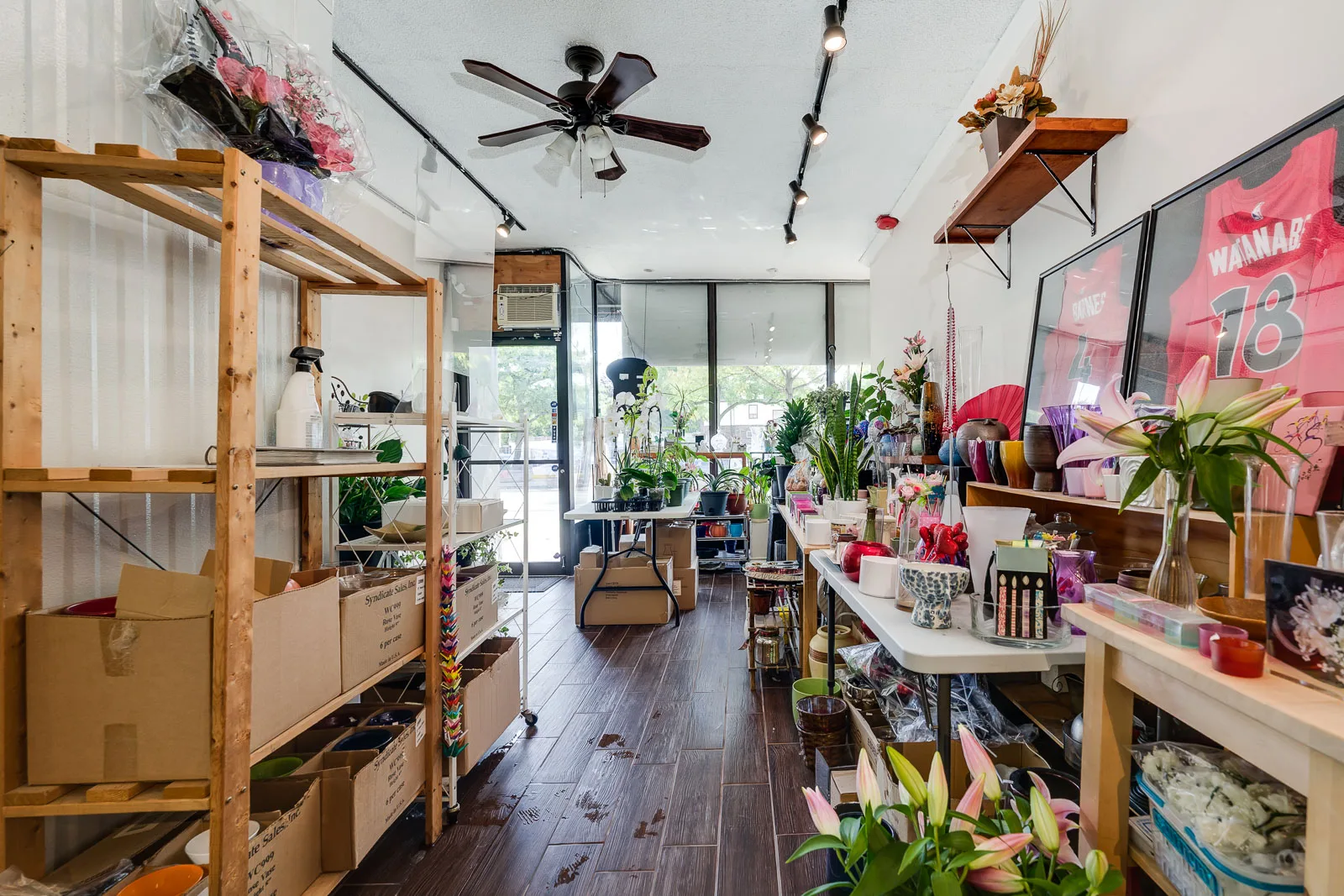 FLOWER SHOP BUSINESS FOR SALE photo 3