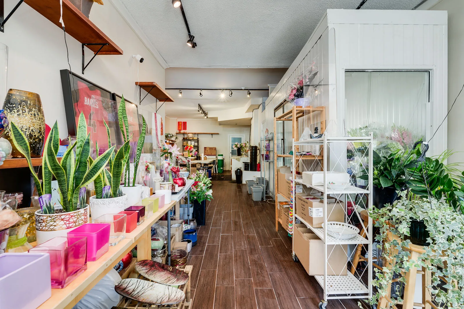 FLOWER SHOP BUSINESS FOR SALE photo 2