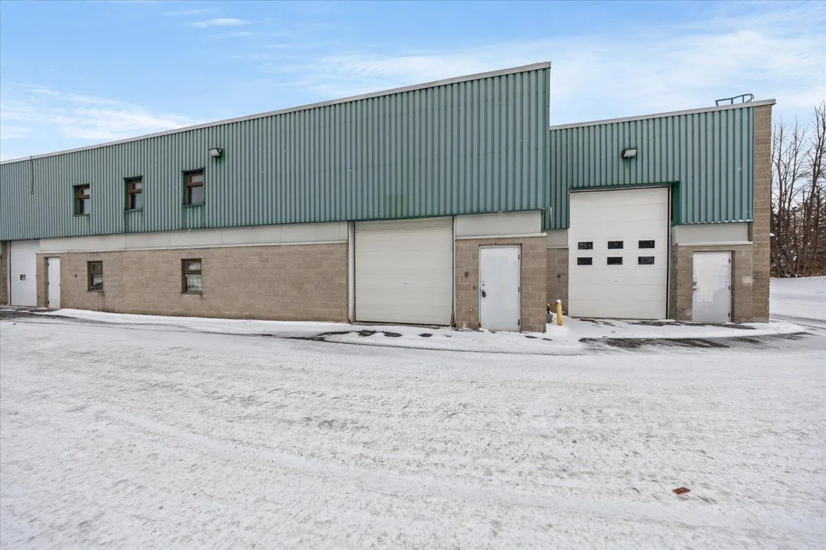 16-77 AURIGA DR (commercial unit FOR LEASE) photo 6