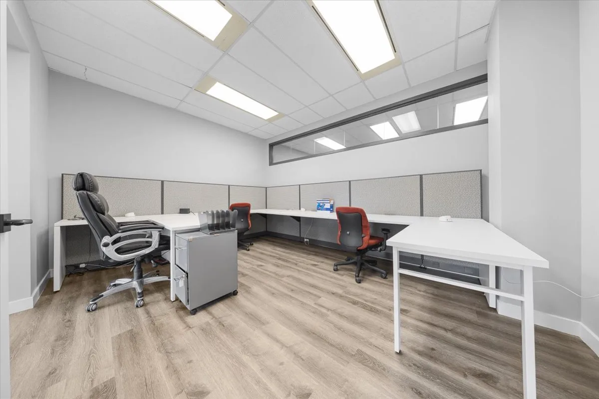 2283 ST LAURENT Boulevard, 101 (FOR LEASE) photo 12