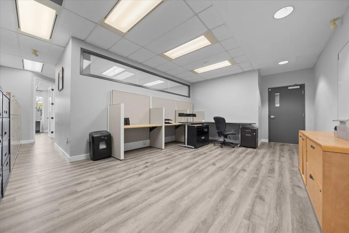 2283 ST LAURENT Boulevard, 101 (FOR LEASE) photo 8