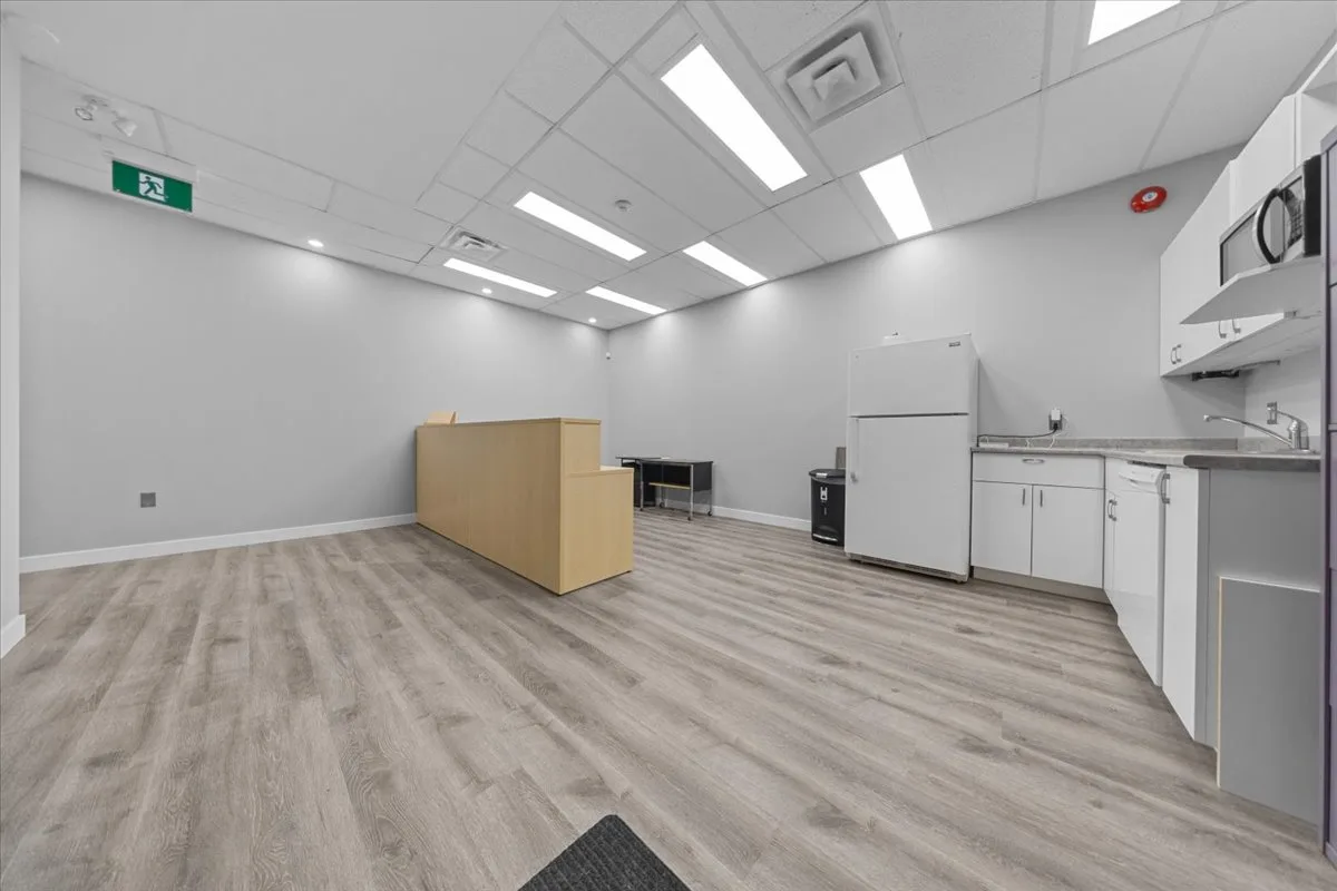 2283 ST LAURENT Boulevard, 101 (FOR LEASE) photo 5