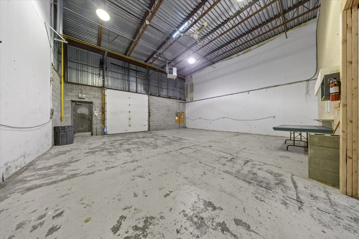 13-77 AURIGA DR (COMMERCIAL UNIT FOR LEASE) photo 6