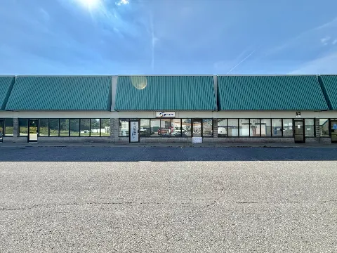 13-77 AURIGA DR (COMMERCIAL UNIT FOR LEASE)