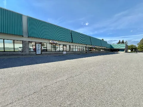 16-77 AURIGA DR (commercial unit FOR LEASE)