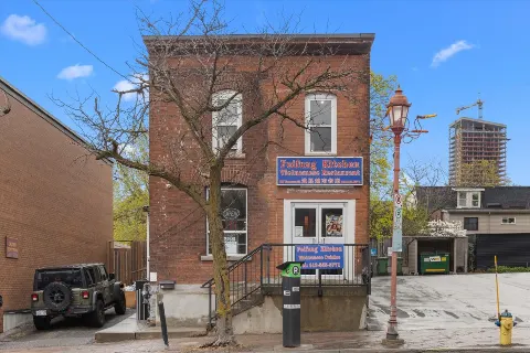 827 SOMERSET Street W (COMMERCIAL SPACE & RESIDENTIAL)