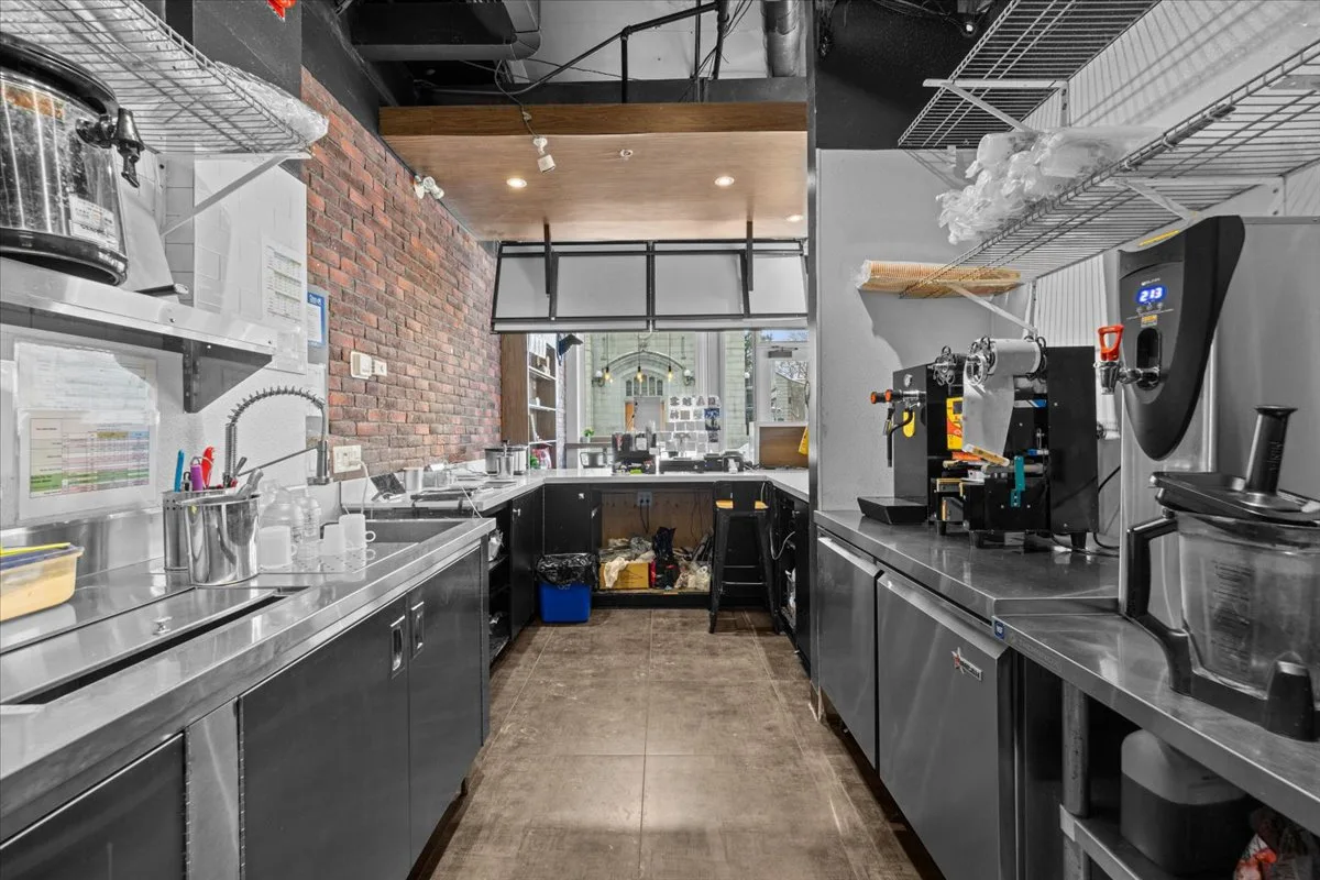 513 SUSSEX Drive (BUBBLE TEA BUSINESS) photo 10